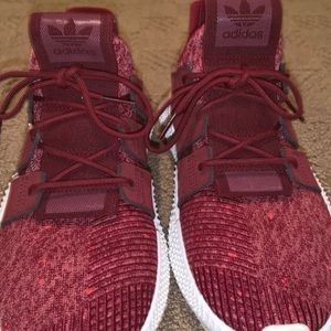 Size 9 women’s adidas shoes